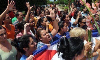 Llegan a Espa�a otros dos presos pol�ticos cubanos