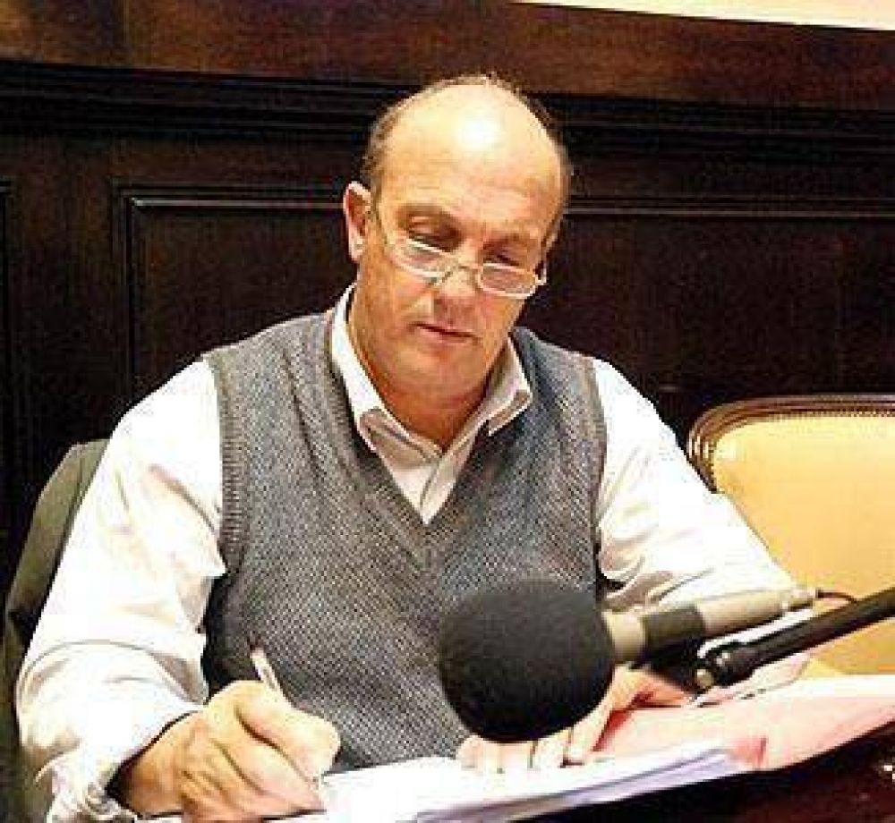 Nivio: �El Partido Socialista no va detr�s de nadie, estamos convocando a armar algo nuevo�