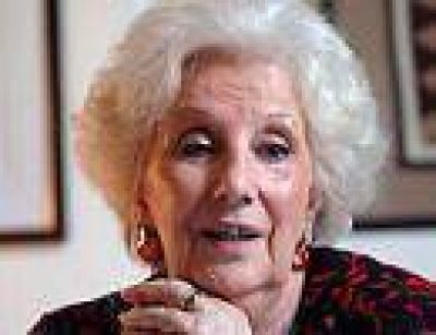 Stand por el Nobel de Abuelas