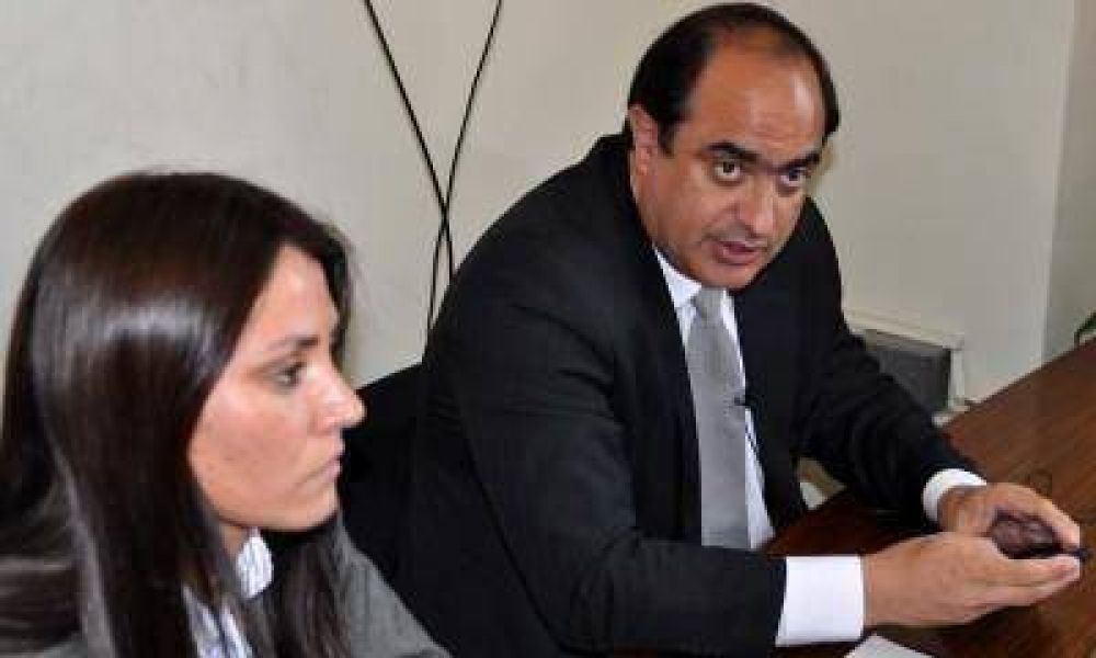 Adaro: "Ha aparecido la gran familia judicial federal de Mendoza"