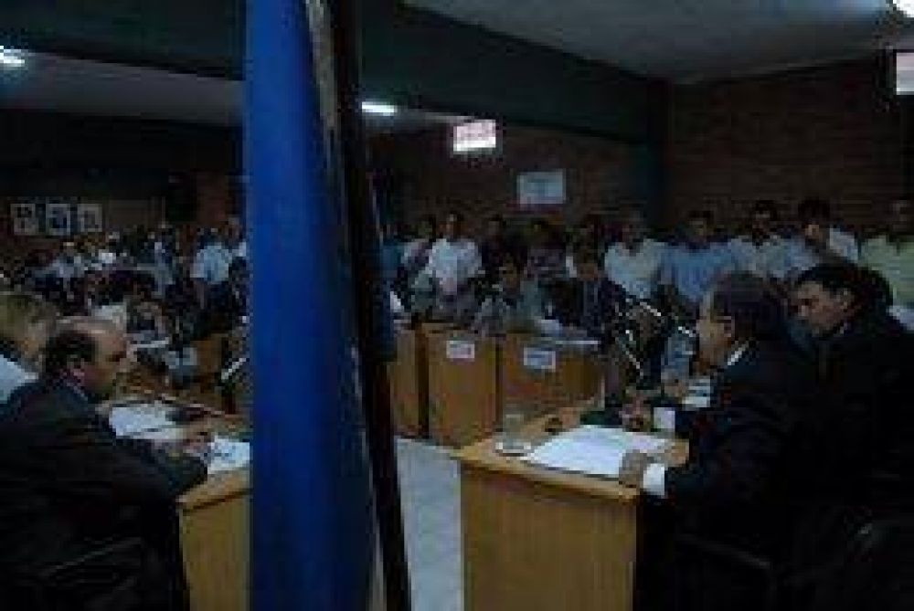 El quiebre en Yerba Buena frena la elecci�n del titular del Concejo