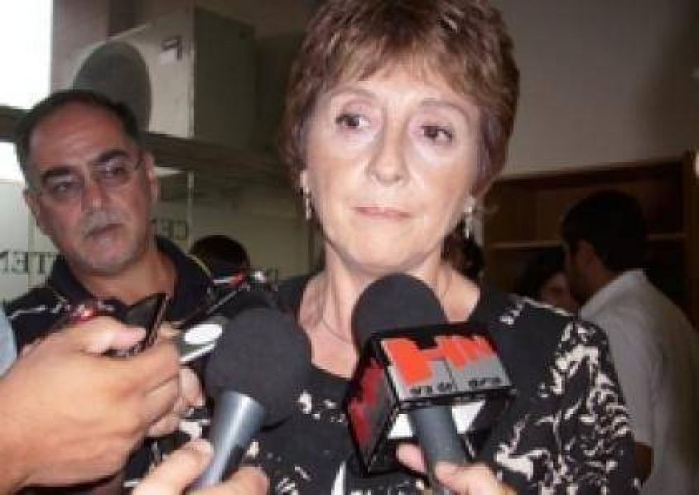 Rasino: �Se est� avanzando para que el salario docente sea en blanco�