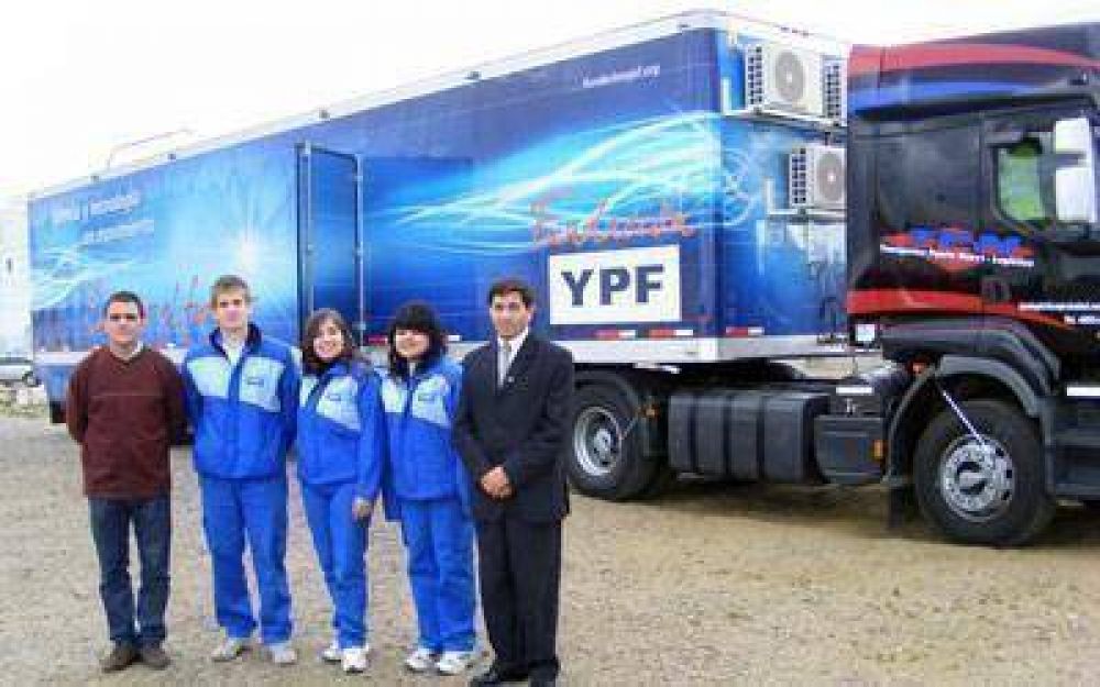 Cotillo asisti� al lanzamiento de la �Marat�n Tecnol�gica�