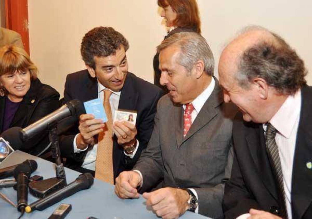 Randazzo present� los nuevos DNI