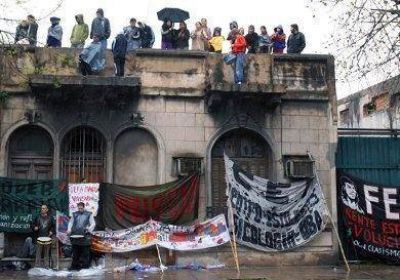  La Justicia suspende desalojo en Barracas