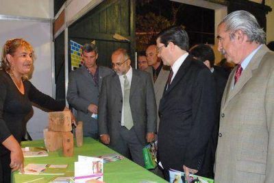Quedo oficialmente inaugurada la muestra Expone Tarag�� 2010