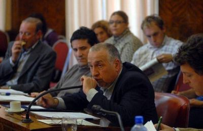 Impulsan jornada para debatir costo de las tarjetas por aproximaci�n
