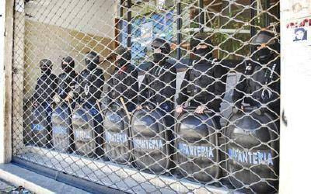 A puertas cerradas, el Concejo aprob� la resistida tarifa de taxis