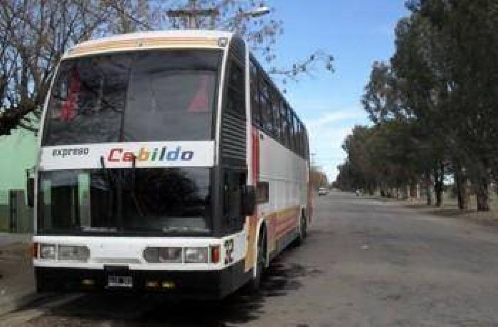 En Expreso Cabildo denunciaron que los quieren sacar y apuntaron sus ca�ones a Diana Larraburu