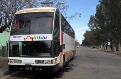 En Expreso Cabildo denunciaron que los quieren sacar y apuntaron sus ca�ones a Diana Larraburu