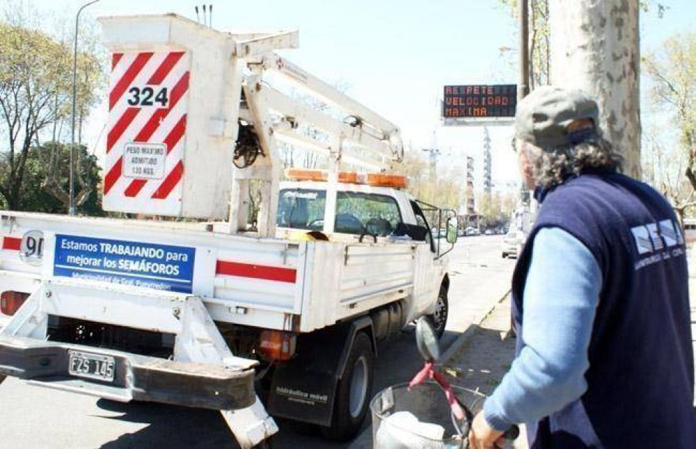 En Luro y Dorrego ya funciona el primer cartel de informaci�n variable