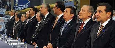 Jorge, en el acto en el que Kirchner cuestion� a la Corte por su fallo por el procurador de Santa Cruz