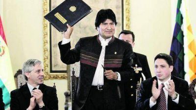Evo promulg� una ley contra el racismo criticada por la prensa