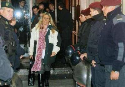 La madre de Urbani sostiene que si Scioli tiene las manos atadas, se tiene que ir