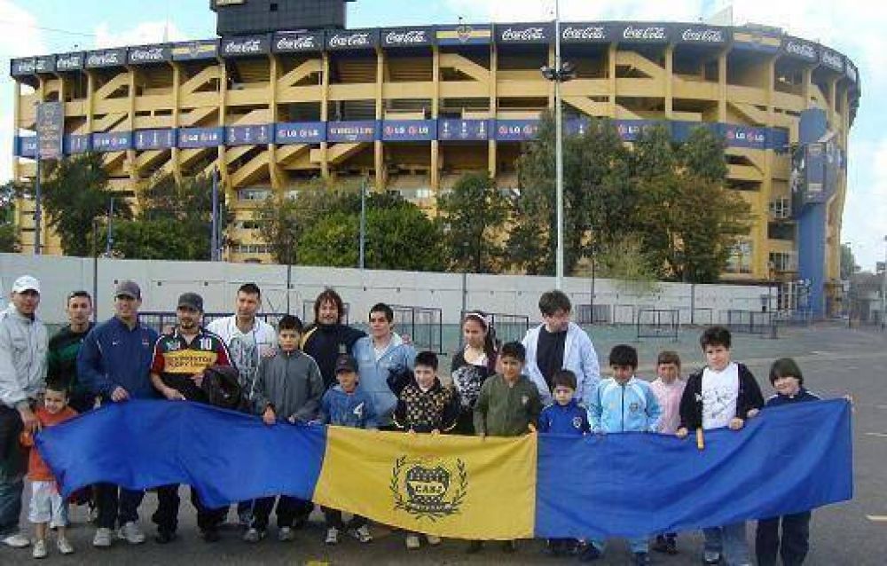 Un grupo de chicos de Villa la Rana visitaron con alegr�a la Bombonera