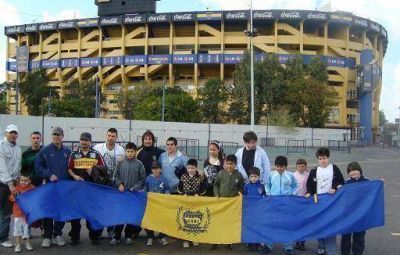 Un grupo de chicos de Villa la Rana visitaron con alegr�a la Bombonera