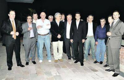 Eseverri y otros Intendentes cr�ticos impulsan la creaci�n de Polic�as Municipales