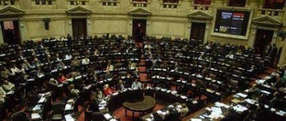 Diputados comienza a discutir esta semana el proyecto del Ejecutivo para el reordenamiento de los feriados