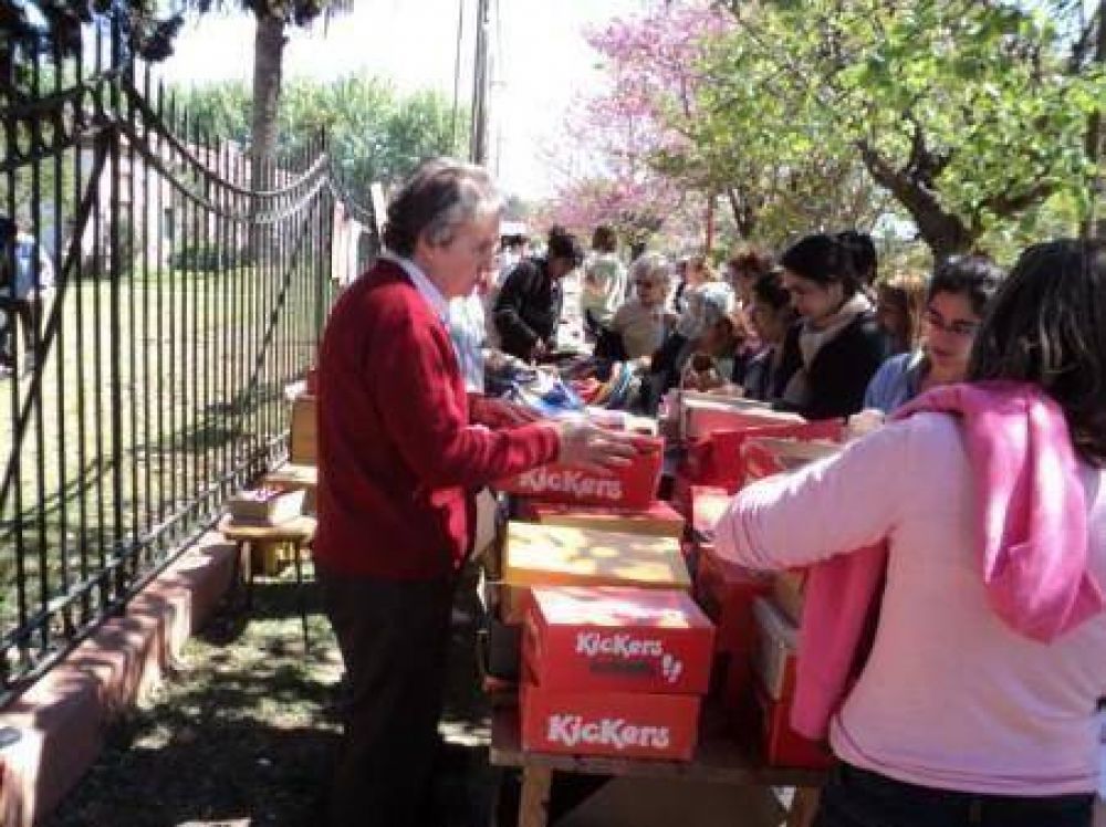 Parroquia San Luis Gonzaga realiz� feria para recaudar fondos