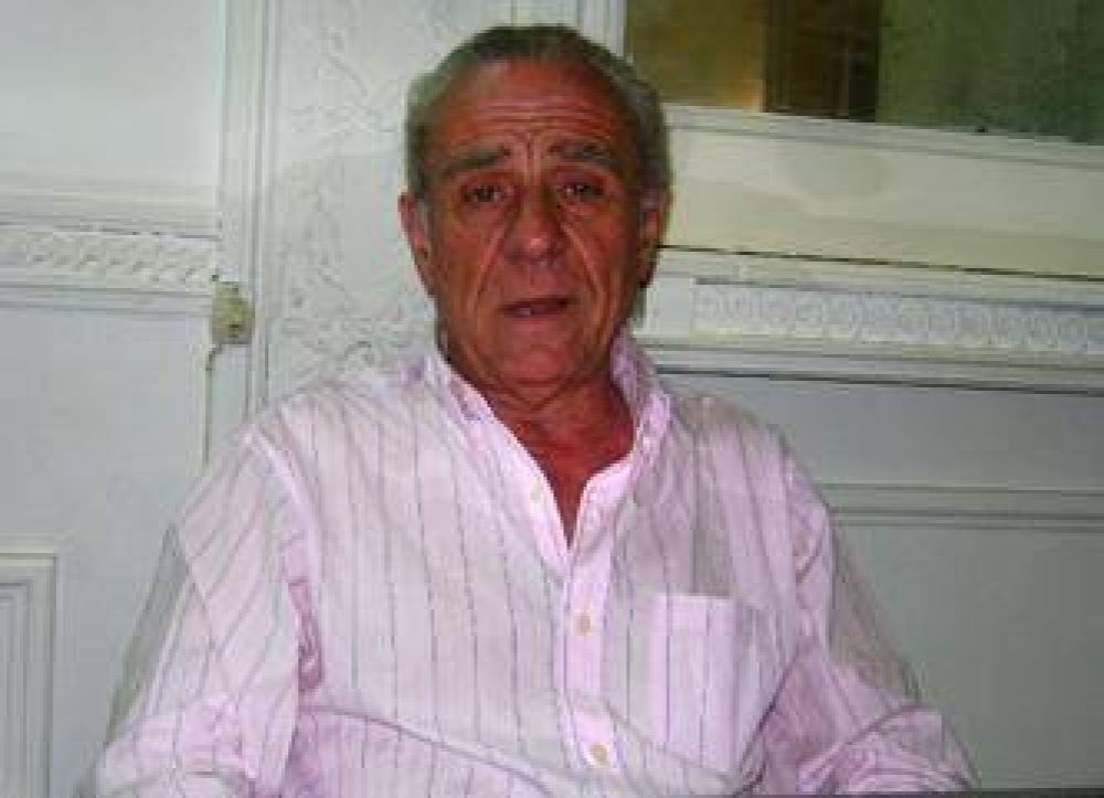 Esteban Rossi: "Voy a hablar con todos� pero cuando se termina la saliva, viene el l�tigo"