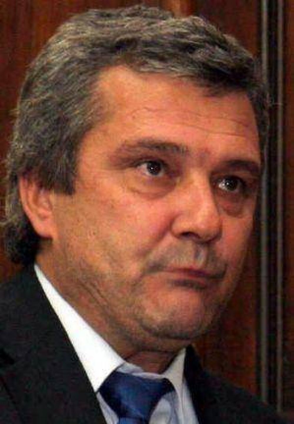 Cerroni falt� a la cita y aumenta el enojo opositor