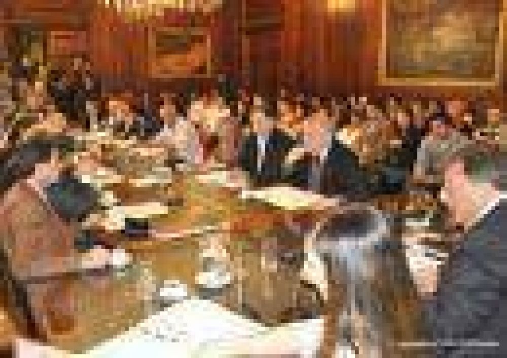 Tres damnificados desvincularon al Gobierno porte�o