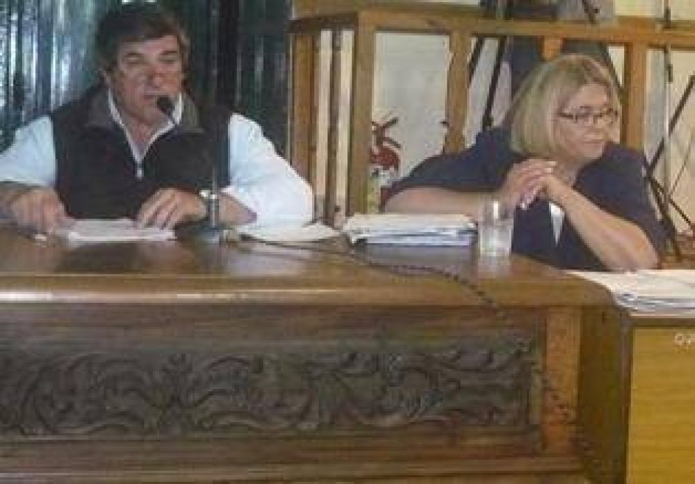 Audiencia P�blica por la inundaci�n del r�o.  
