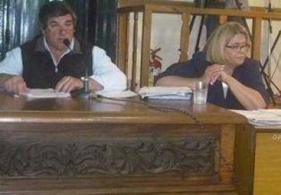 Audiencia P�blica por la inundaci�n del r�o.  