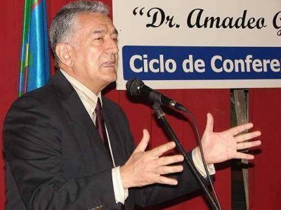 El gobernador Alberto Rodr�guez Sa� habl� de pol�tica en Olavarr�a
