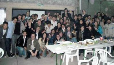 En G�lvez, m�s de 110 j�venes respaldaron la candidatura de Rossi a la gobernaci�n