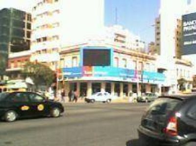 Denuncian que pol�mica pantalla gigante est� funcionando