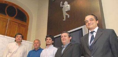 Hoy presentan en Las Termas al primer auto h�brido en el pa�s