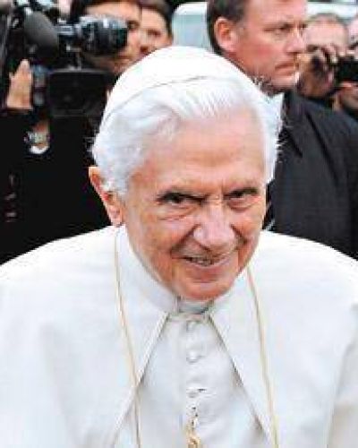 Contra el pagadi�s del Vaticano