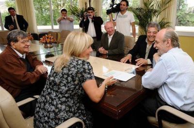 Carlos Paz: La Provincia envi� 350 mil pesos para la Cooperativa San Roque