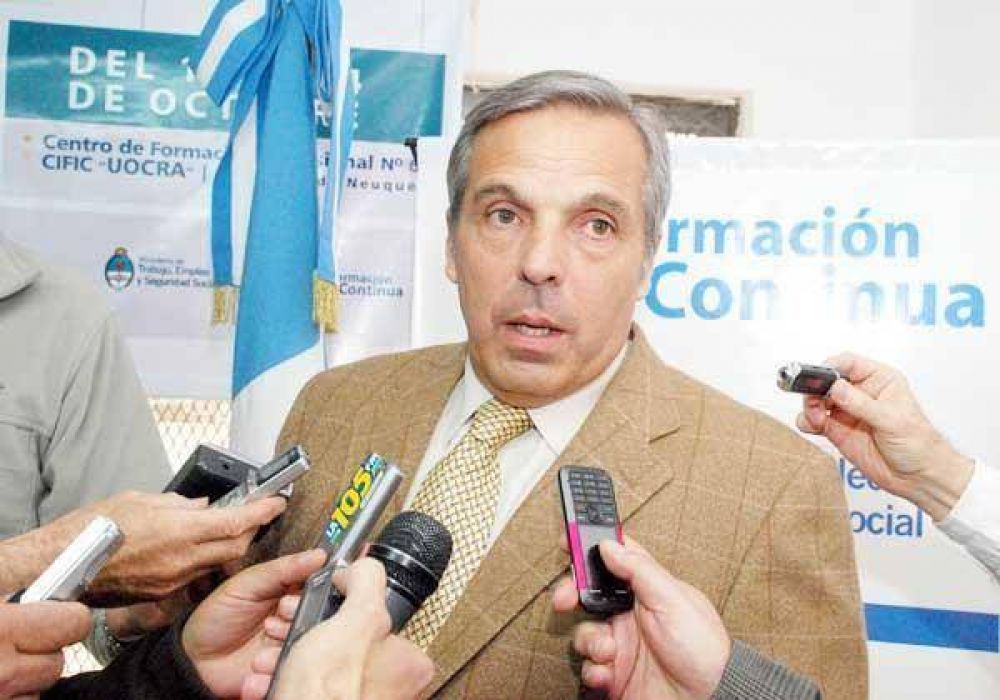 Sapag cuestion� aumento a diputados