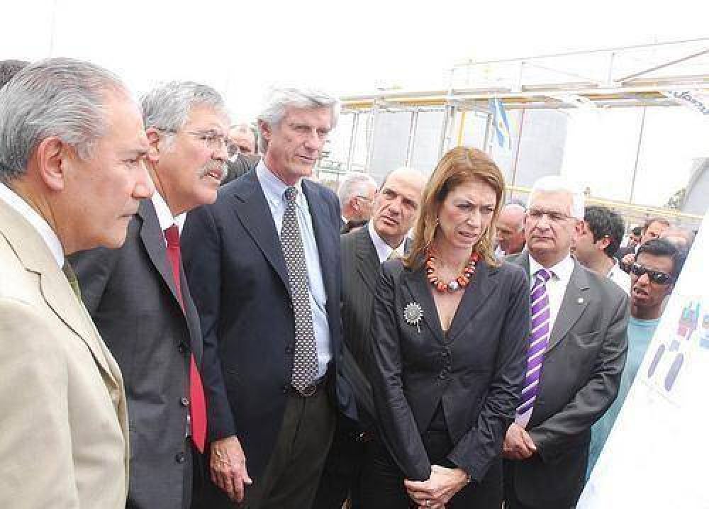 Ledesma inaugur� su planta de destilaci�n de bioetanol
