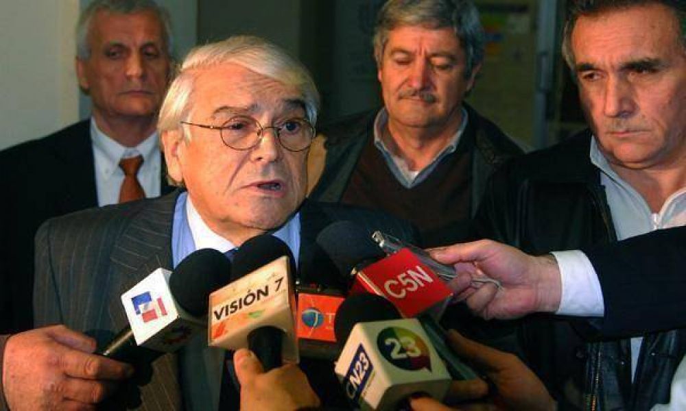 La Uni�n Industrial critica la ley del 82% m�vil y apoya la decisi�n del Gobierno de vetarla