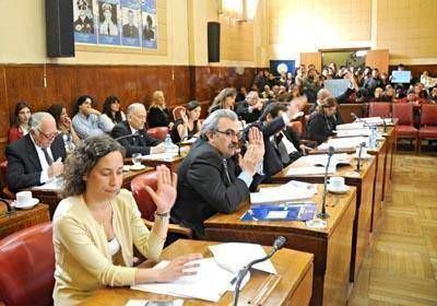 Aprobaron la adjudicaci�n de c�maras y la tarjeta de aproximaci�n a 3 pesos