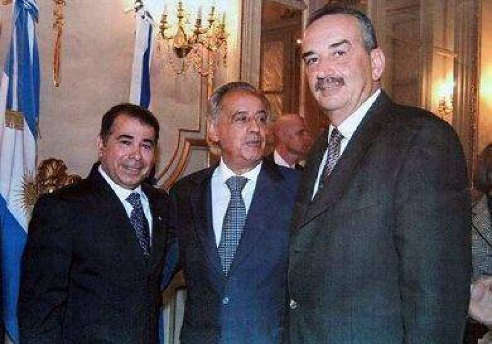 Ritondo mostr� fotos de Palacios con el ex embajador de Israel