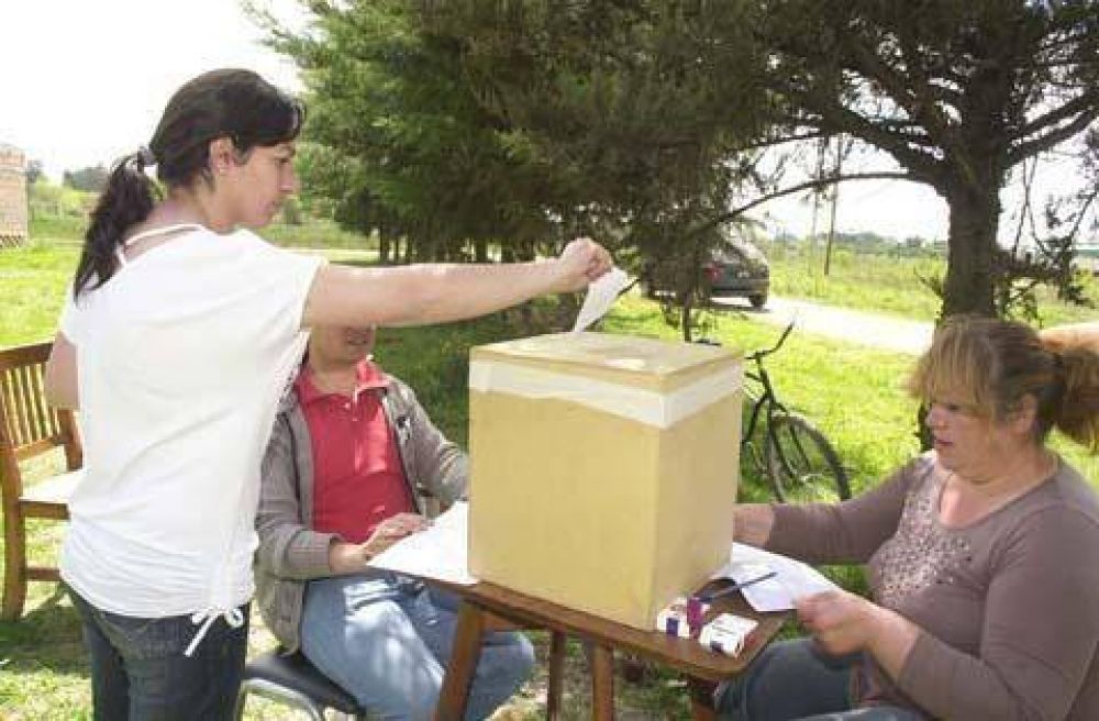 Una nueva comisi�n dirigir� la sociedad de fomento del barrio Luna