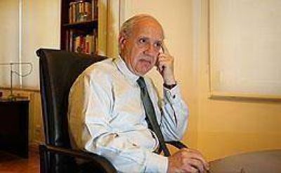 Roberto Lavagna alert� sobre "la euforia consumista"