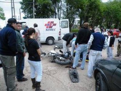 Un inspector de tr�nsito sufri� graves lesiones en un accidente  