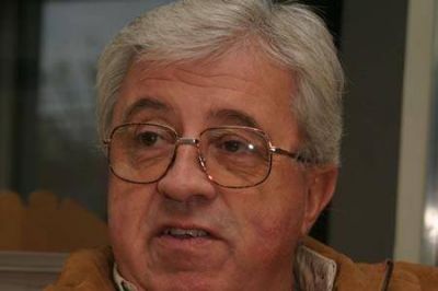 Peralta y Cimadevilla acuerdan armado de la lista de diputados