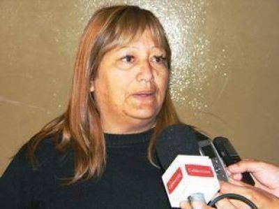 'El salario no alcanza porque todo aument�' M�nica Toledo