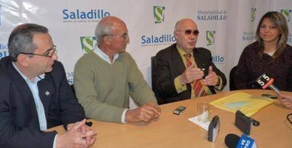 Gorosito entreg� $40 mil a la Sociedad Espa�ola 