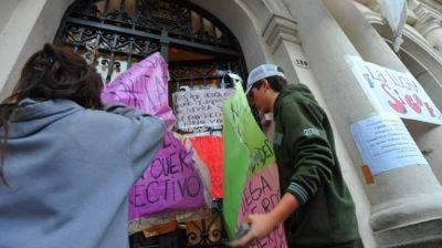 S�lo dos escuelas mantienen las tomas