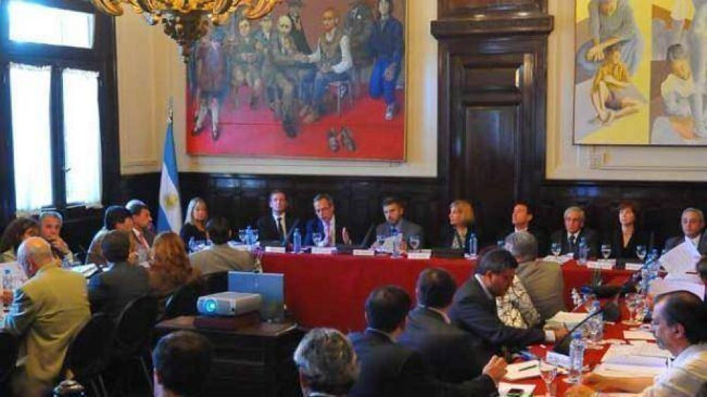 Fuerte reclamo para que se fije la fecha de la elecci�n