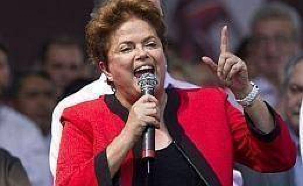 Balotaje en Brasil: sondeo da ventaja de 12% a Dilma