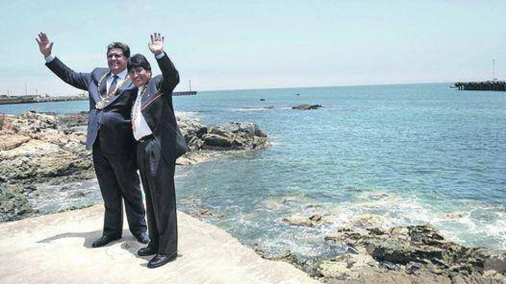 Per� le da un puerto mar�timo a su vecino