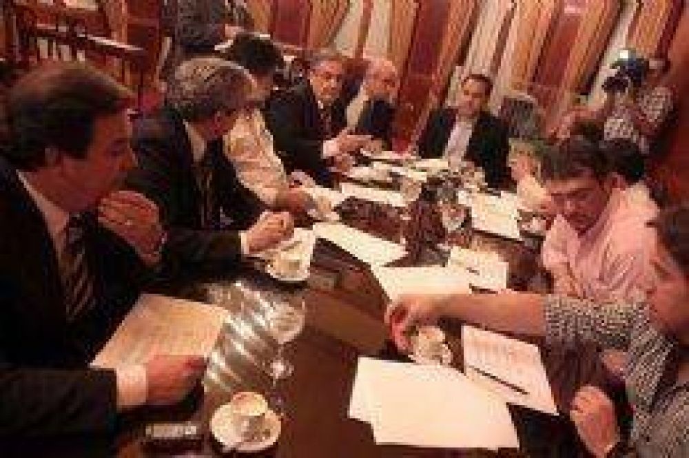 El alperovichismo adelant� los tiempos y ma�ana habr� sesi�n para dar acuerdo